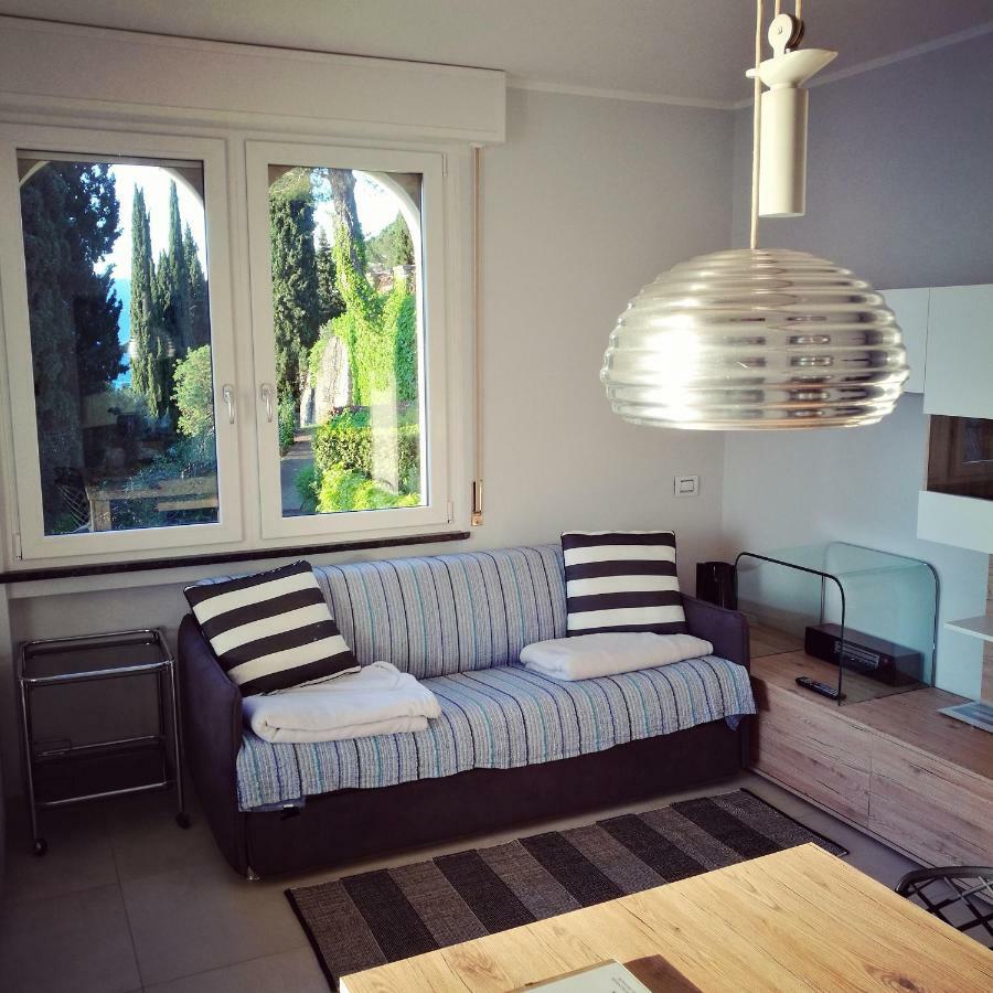 Bellavista Eremitaggio Lägenhet Torri Del Benaco Exteriör bild
